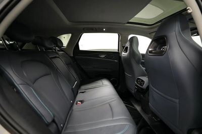 2025 Byd Sealion 7 PERFORMANCE, Other color, 1 793 km, dovoz SAE — foto 8 z 15