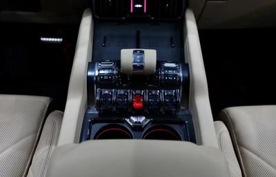 2024 Byd Leopard 8 FLAGSHIP, černá, 14 837 km, dovoz SAE — foto 11 z 14