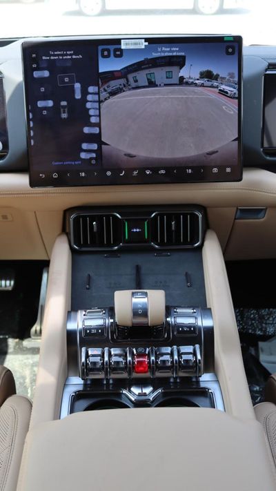 2025 Byd Leopard 8 FLAGSHIP, černá, 0 km, dovoz SAE — foto 16 z 17
