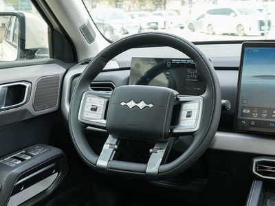 2025 Byd Leopard 3 TITANIUM, bílá, 0 km, dovoz SAE — foto 10 z 11