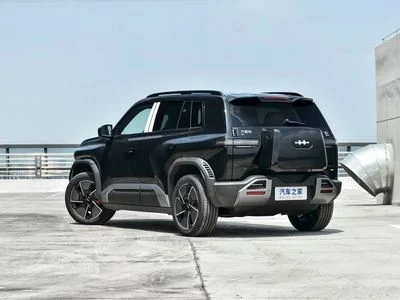 2025 Byd Leopard 3 TITANIUM, bílá, 0 km, dovoz SAE — foto 4 z 11