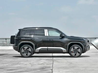 2025 Byd Leopard 3 TITANIUM, bílá, 0 km, dovoz SAE — foto 8 z 11