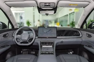 2026 Byd Sealion 7 PERFORMANCE, šedá, 1 km, dovoz SAE — foto 4 z 7