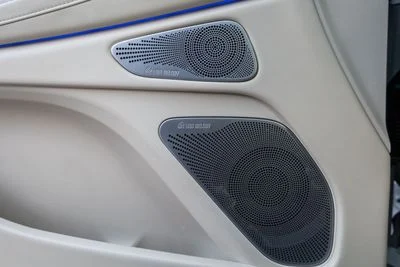 2025 Exeed VX FLAGSHIP, bílá, 37 000 km, dovoz SAE — foto 11 z 16