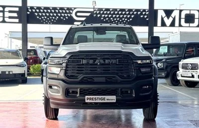 2026 RAM 5500, bílá, 0 km, dovoz SAE — foto 2 z 20
