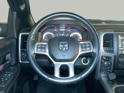2022 RAM 1500 WARLOCK, modrá, 50 273 km, dovoz SAE — foto 8 z 16
