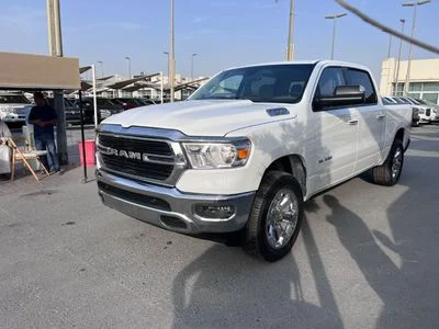 2020 RAM 1500, bílá, 83 000 km, dovoz SAE — foto 2 z 13