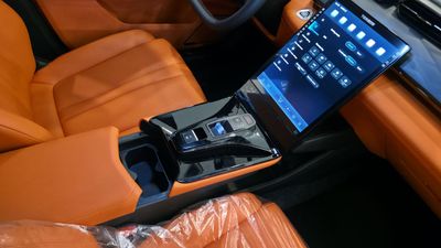 2026 Dongfeng Mage E2, bílá, 0 km, dovoz SAE — foto 16 z 29