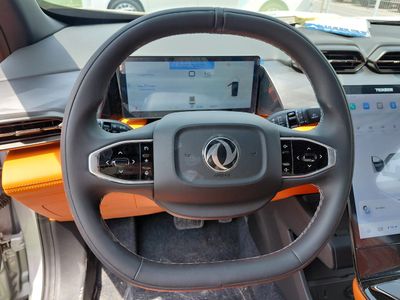 2026 Dongfeng Mage E2, stříbrná, 0 km, dovoz SAE — foto 14 z 19