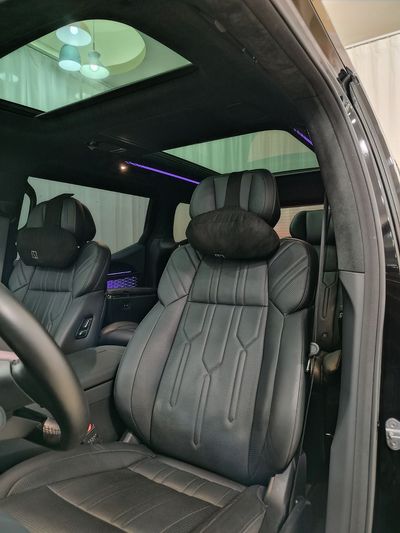 2023 Zeekr 9 Std, černá, 74 000 km, dovoz SAE — foto 10 z 16