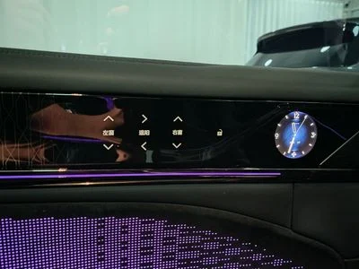 2023 Zeekr 9 Std, černá, 74 000 km, dovoz SAE — foto 15 z 16