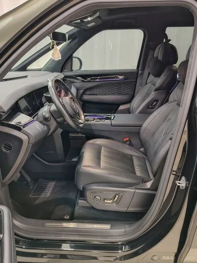 2023 Zeekr 9 Std, černá, 74 000 km, dovoz SAE — foto 8 z 16