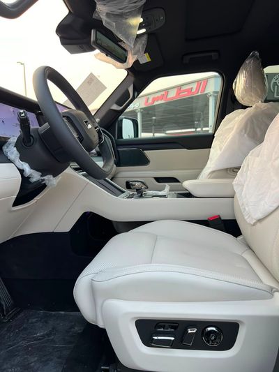 2026 Rox 01 VIP, černá, 0 km, dovoz SAE — foto 8 z 25