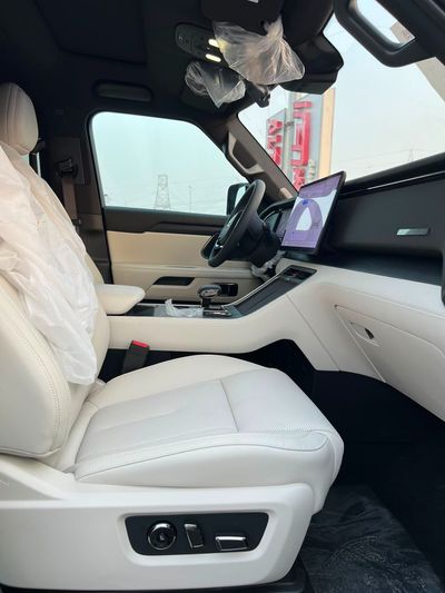 2026 Rox 01 VIP, černá, 0 km, dovoz SAE — foto 9 z 25