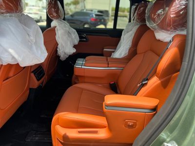 2026 Rox 01 VIP, zelená, 100 km, dovoz SAE — foto 16 z 24