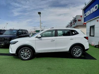 2025 Roewe RX5, bílá, 0 km, dovoz SAE — foto 3 z 23