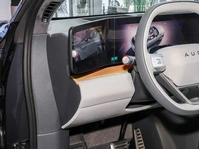 2026 Saic Audi E7X, bílá, 0 km, dovoz SAE — foto 12 z 15