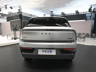 2026 Saic Audi E7X, bílá, 0 km, dovoz SAE — foto 7 z 15