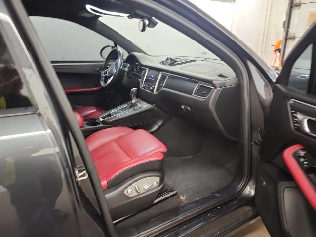 2017 Porsche Macan, 172 000 km, dovoz Kanada — foto 2 z 5