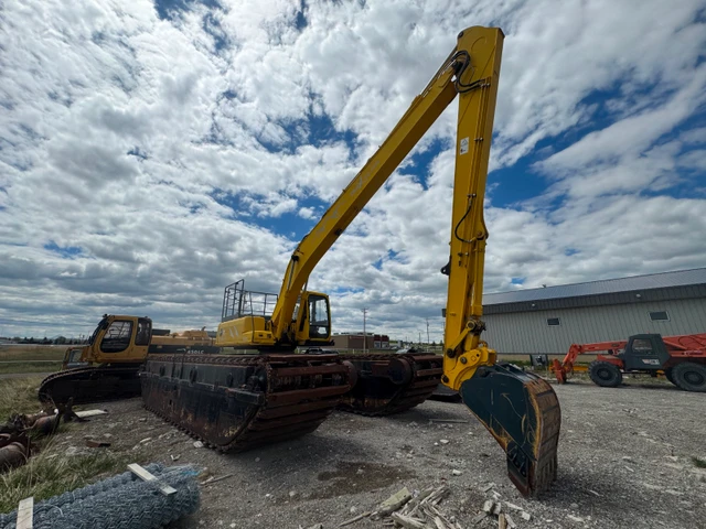 2012 AMPHIBIOUS, 550 mth, dovoz Kanada — foto 2 z 4