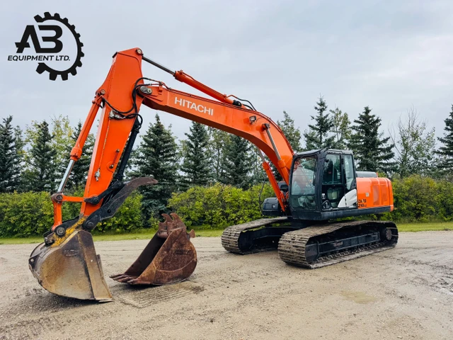 2015 Hitachi ZX210, 1 mth, dovoz Kanada — foto 1 z 5 2015 Hitachi ZX210, 1 mth, dovoz Kanada — foto 1 z 5
