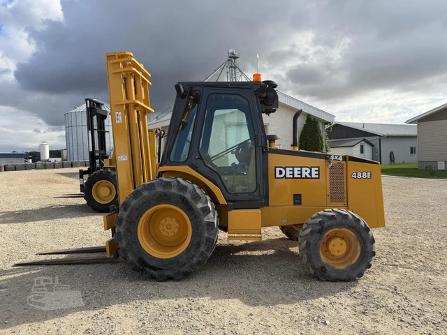 2001 John Deere, dovoz Kanada — foto 2 z 5