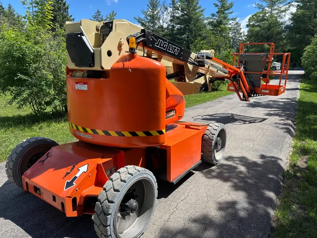 2015 JLG E450AJ, 1 mth, dovoz Kanada — foto 2 z 5