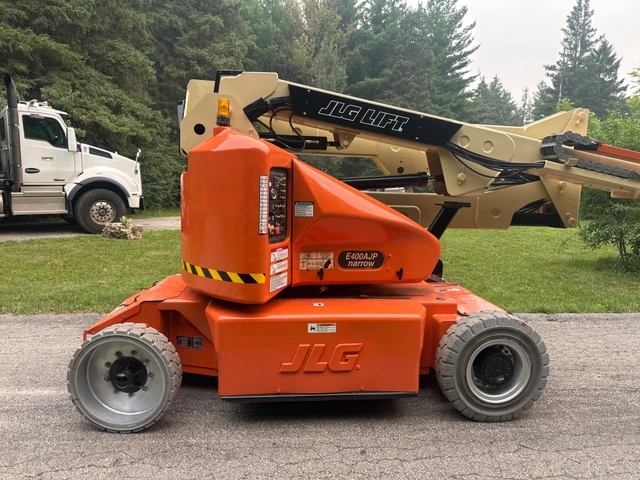 2014 JLG E400AJP, 1 mth, dovoz Kanada — foto 3 z 5