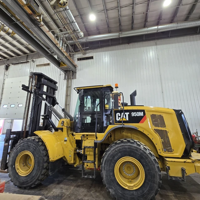 2019 Caterpillar 950M, 1 mth, dovoz Kanada — foto 2 z 5