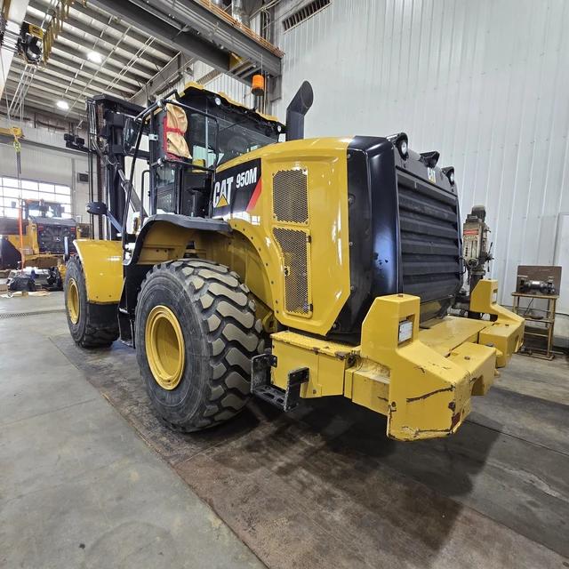 2019 Caterpillar 950M, 1 mth, dovoz Kanada — foto 4 z 5