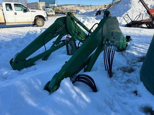 John Deere 746, dovoz Kanada — foto 2 z 5