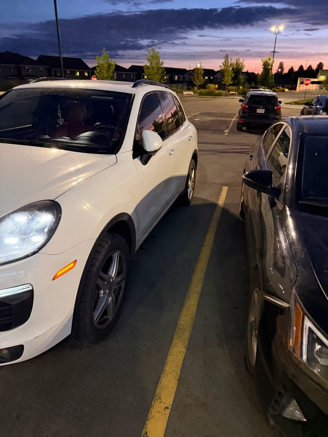 2016 Porsche Cayenne, 205 000 km, dovoz Kanada — foto 2 z 5