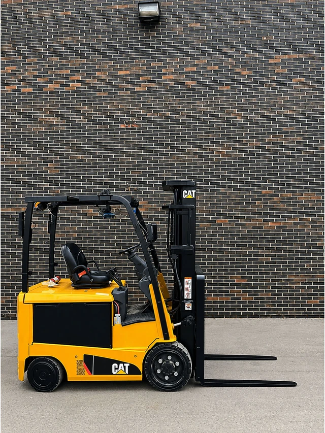 2017 Caterpillar 5000, 1 mth, dovoz Kanada — foto 1
