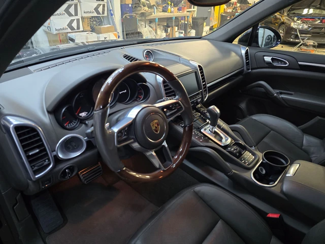 2016 S, modrá, 100 967 km, dovoz Kanada — foto 5 z 20