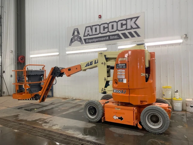 2014 JLG E300AJP, 1 mth, dovoz Kanada — foto 2 z 5