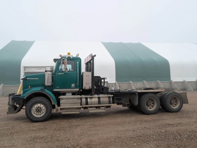 2013 WESTERN, 381 045 mth, dovoz Kanada — foto 4 z 5