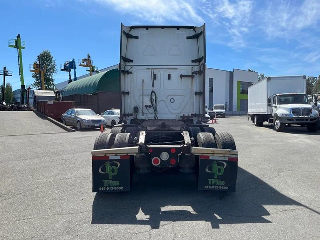 2022 FREIGHTLINER, 1 164 184 mth, dovoz Kanada — foto 4 z 5