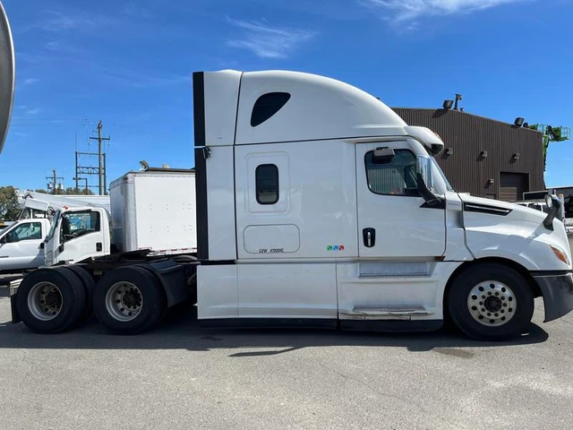2022 FREIGHTLINER, 1 164 184 mth, dovoz Kanada — foto 5 z 5