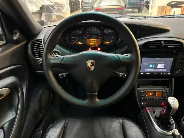 2003 C4S, černá, 138 946 km, dovoz Kanada — foto 11 z 19