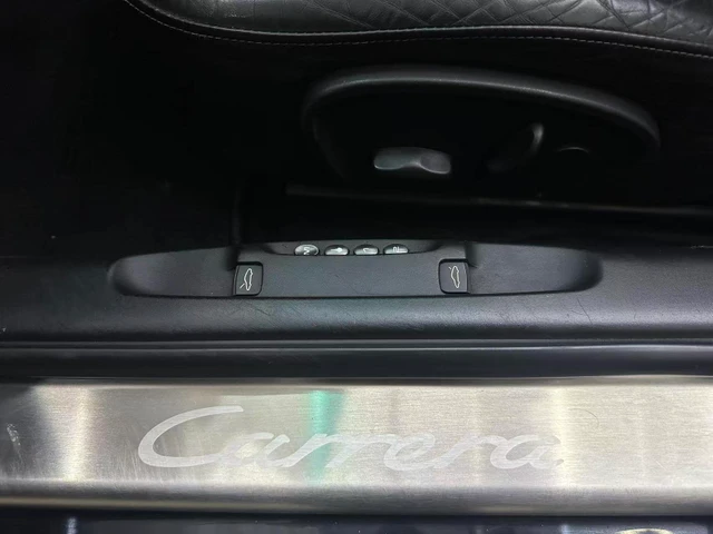 2003 C4S, černá, 138 946 km, dovoz Kanada — foto 16 z 19