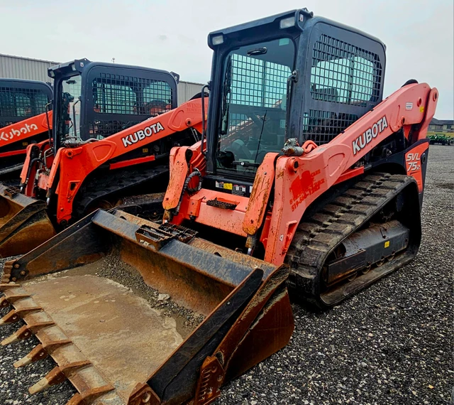 2016 Kubota 2016, dovoz Kanada — foto 1