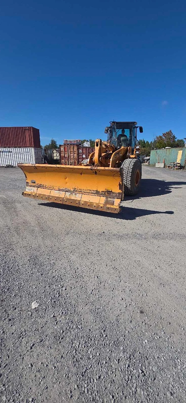 2005 Case 821C, dovoz Kanada — foto 1