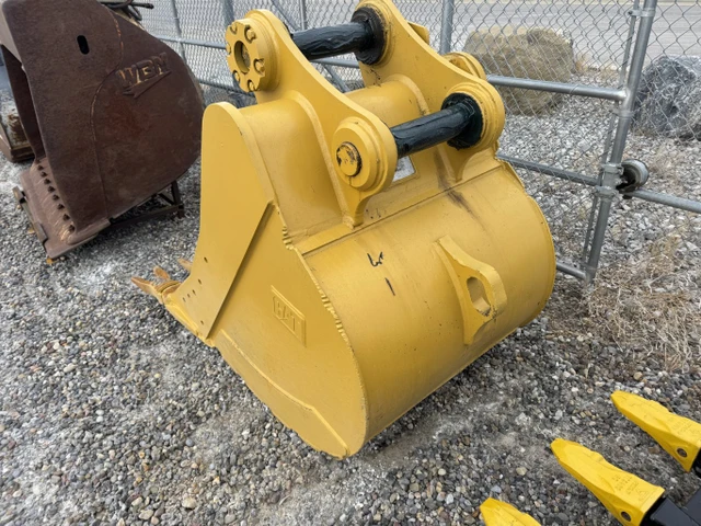 Caterpillar 90, dovoz Kanada — foto 3 z 5