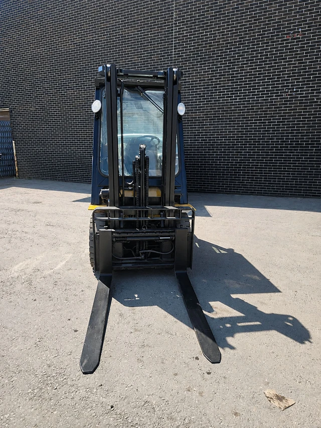 2007 Caterpillar LPG, 1 mth, dovoz Kanada — foto 2 z 5