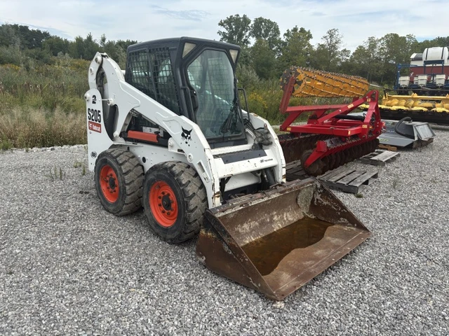 2011 Bobcat S205, 1 mth, dovoz Kanada — foto 2 z 5