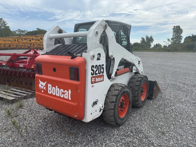 2011 Bobcat S205, 1 mth, dovoz Kanada — foto 4 z 5