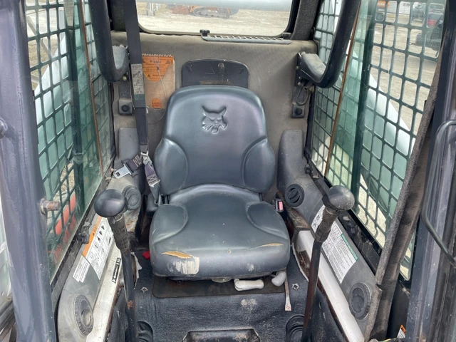 2011 Bobcat S205, 1 mth, dovoz Kanada — foto 5 z 5