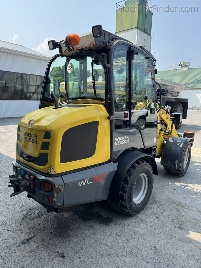2017 Wacker Neuson WL32, 1 mth, dovoz Kanada — foto 2 z 5