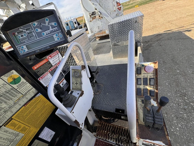 2014 ALTEC, 41 264 mth, dovoz Kanada — foto 15 z 16