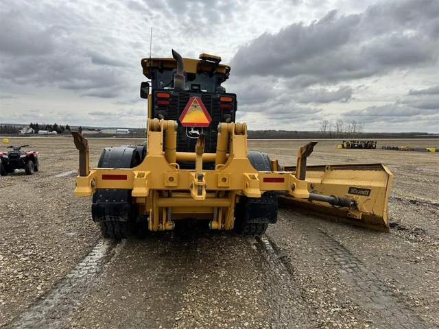 2011 John Deere, 1 mth, dovoz Kanada — foto 5 z 5